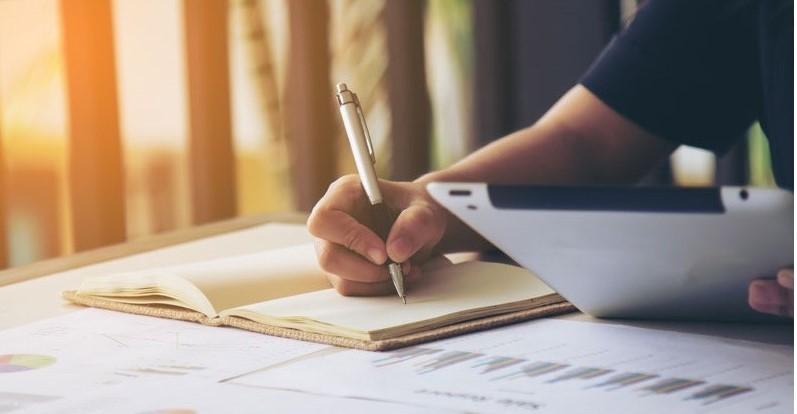 انتخاب موضوع پایان‌نامه